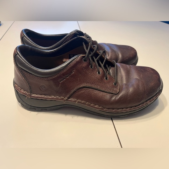Men’s 9.5 Red Wing 8704 oil slip resistant lace up oxfords steel toe - Picture 1 of 8
